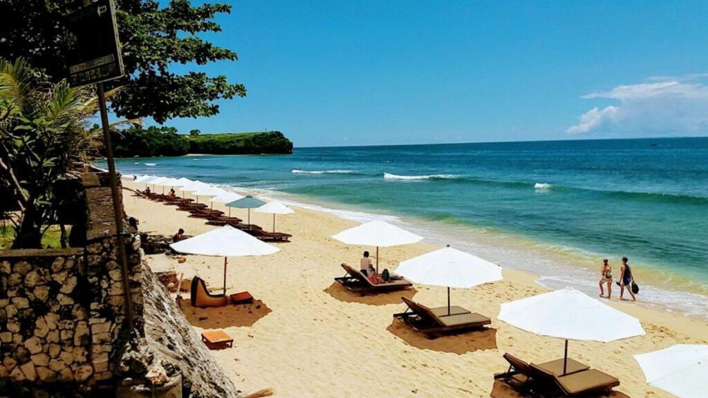 Blue Waves Balangan Homestay أُلُواتو المظهر الخارجي الصورة
